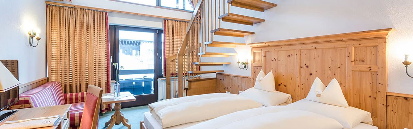 Cres­ta.Al­pin.Sport.Ho­tel, Lech, St. Anton www.aktivostrig.dk